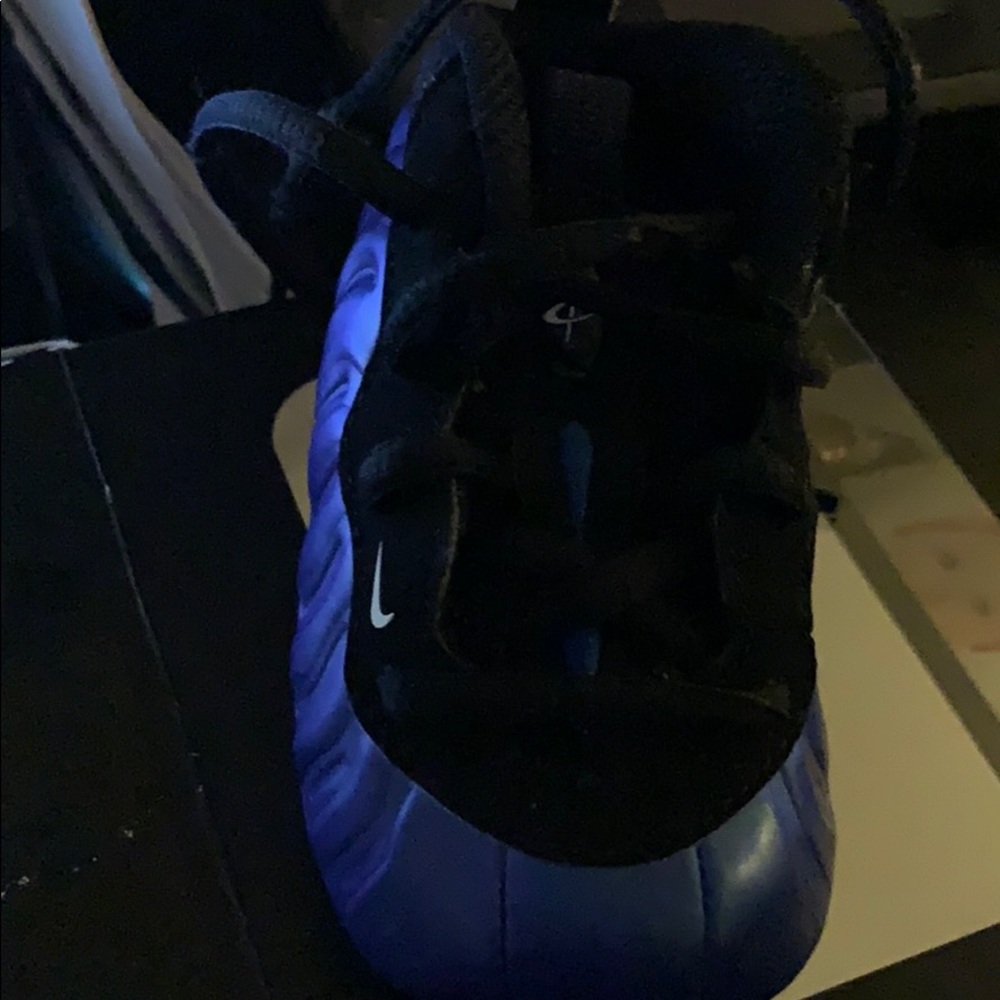 Nike posite one